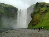 Lesny-vodopad-skogafoss...